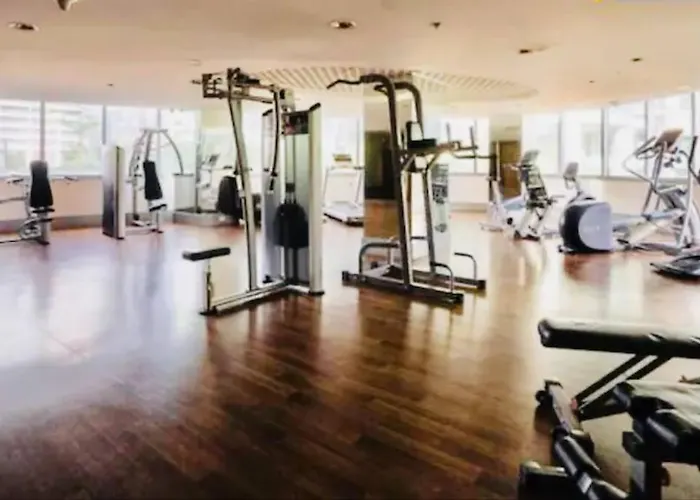 Cozy View Bgc Staycation 公寓
